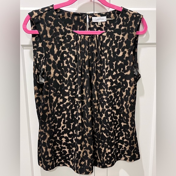 🍁ON SALE🍂CALVIN KLEIN NWOT AUTHENTIC ANIMAL PRINT SCOOP NECK SLEEVELESS TOP - Picture 1 of 10